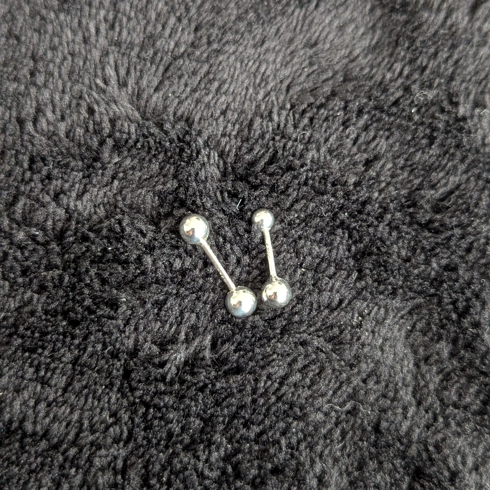 Sterling Silver Screw Back Earring
